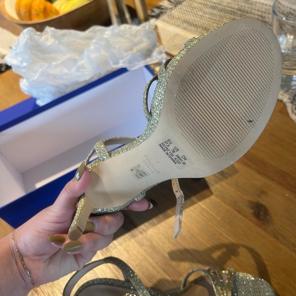 STUART WEITZMAN | NEW IN BOX | STARLA 80 SANDAL | METALLIC – PLATINUM | SZ 7 - Picture 8 of 10
